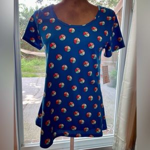 Lularoe classic tee, size Xs, new with tags, multicolor.